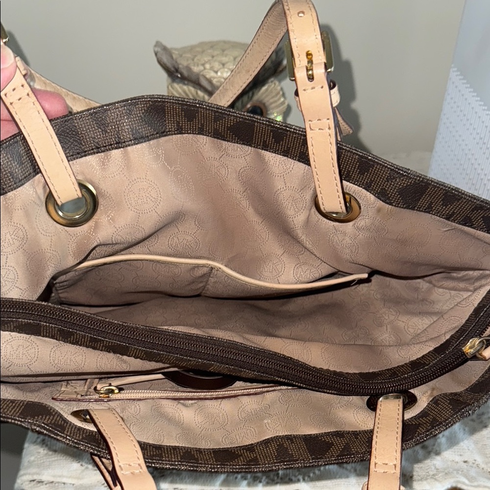 Michael Kors Brown Tote with Signature Monogram - Picture 4 of 15